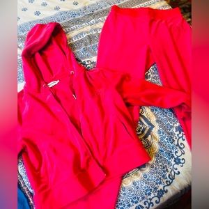JUICY COUTURE VELOUR SWEATSUIT